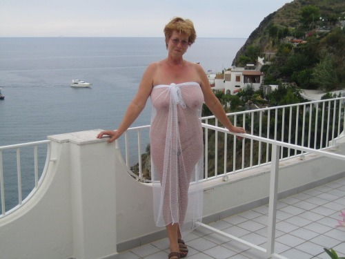 milf-finder:  Meet a Milf Near You