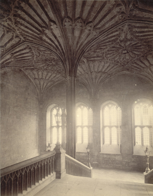 gnossienne:Entrance to the Great Hall, Christ Church College, Oxford (c.1865-1885)