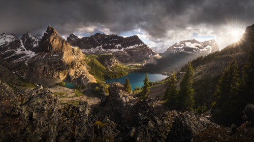 oneshotolive:  The Canadian Rockies [2048x1152] [OC] 📷: Br81 