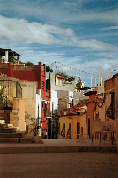 barrio santa cruz | alicante, noviembre 2019kodak gold 200nikon f90nikkor 28-85 f/3.5-4.5 af ht