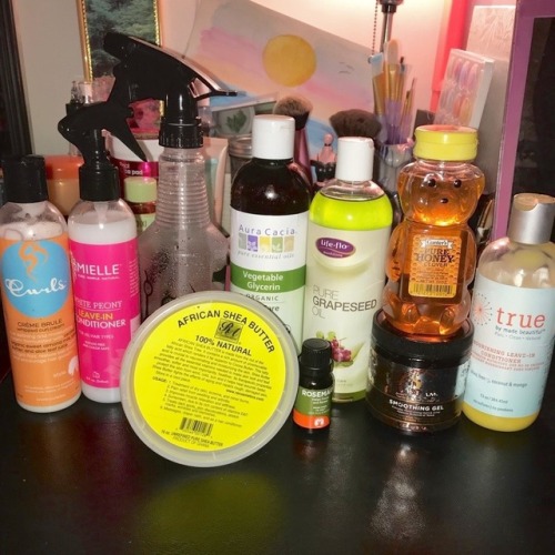 pinkoil:  happy 3 years of being natural to me! i bring gifts lol here’s my fave products from the p