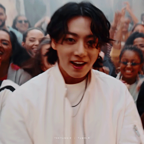 DREAMERS Official Mv