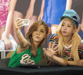 eunjihoney: Playful cutie ~