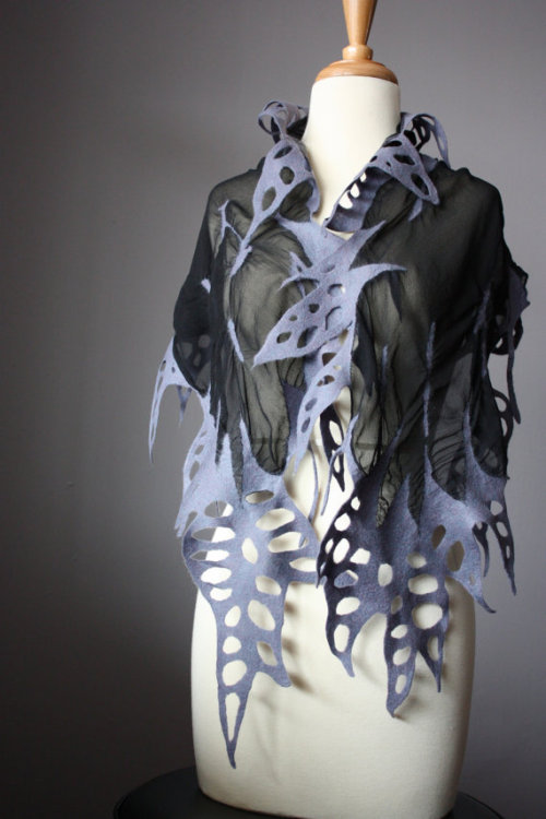 thormal:positivemotivation:Felted Scarf Creations by VitalTemptationかわいい！colbertgimme.gif