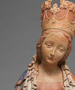 marmarinos:Detail of a medieval bust of the Virgin Mary made in Prague, dated to c. 1390–1395. Painted terracotta. Currently located in the Metropolitan Museum of Art.