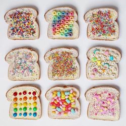 theyoungeccentric:  🌈🍞 http://ift.tt/1RfPXRN 