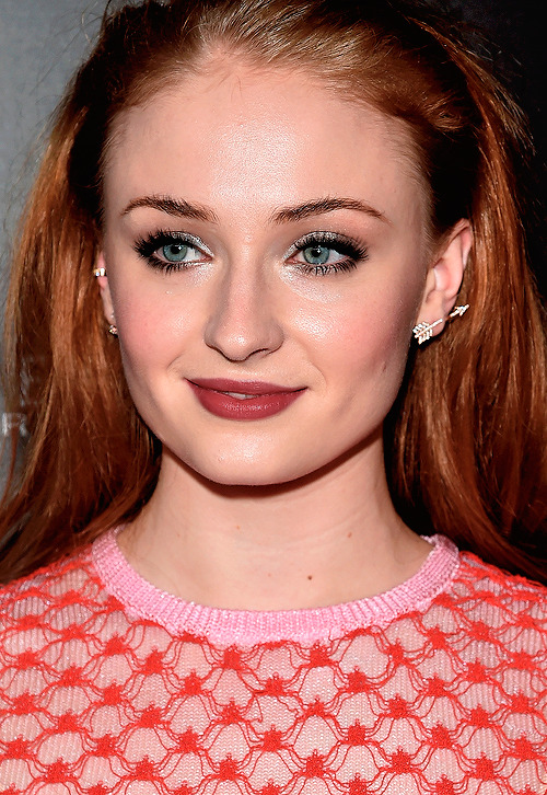 samuelclaaflins:    Sophie Turner attends Entertainment Weekly’s celebration honoring