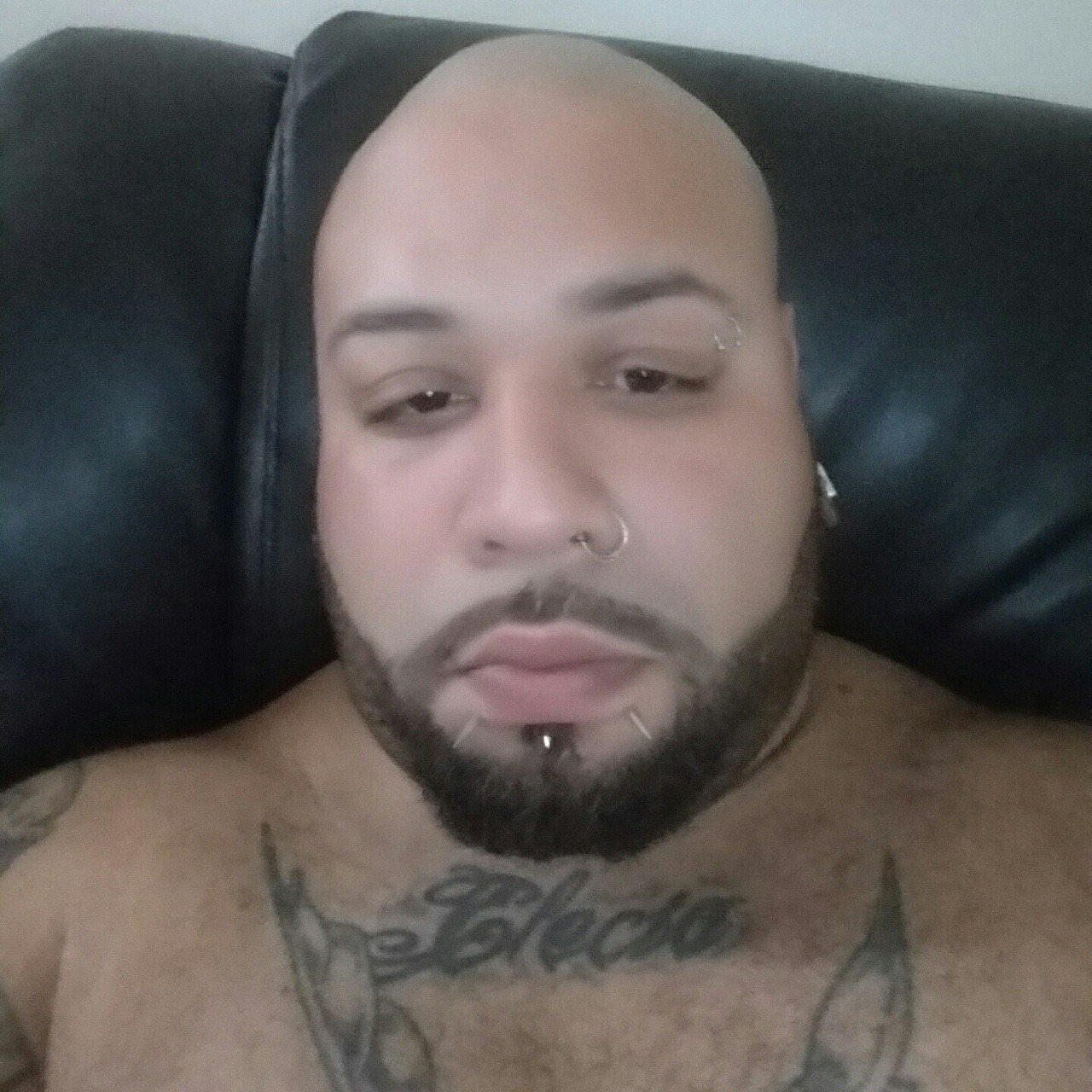husky14fun:  papibaitclub215:  Submission   Tomas L  Philadelphia   Big daddy got