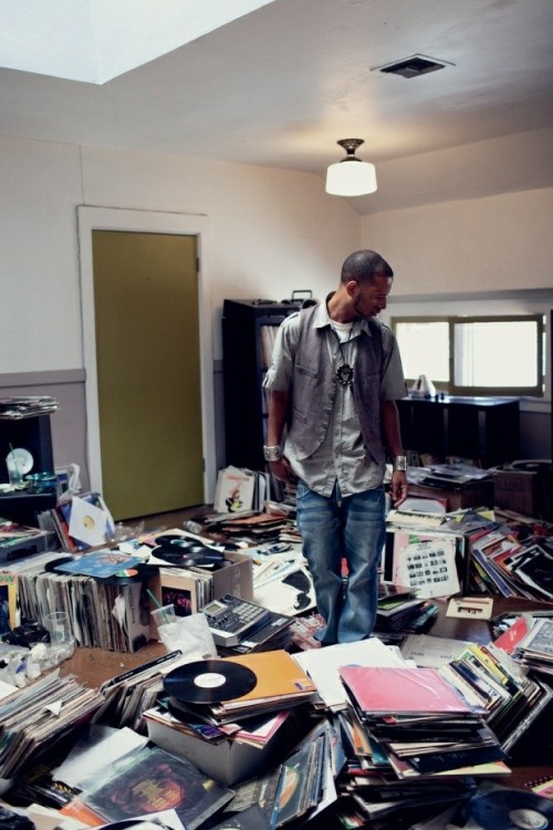 foodnliquorforthesoul: Madlib and some of his records.