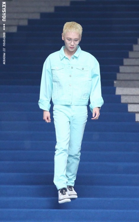 SHINee Key fashion at Seoul Fashion Week [180321]