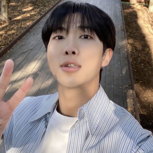 Thirteen Letters . Kim Namjoon