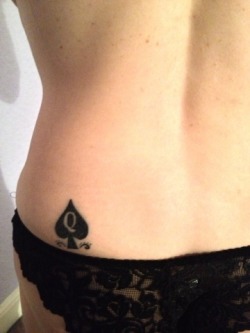 greg69sheryl:  She’s quite proud of her permanent Queen of Spades tattoo. 