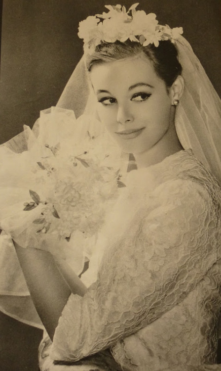 theniftyfifties - 1950s bridal wear.