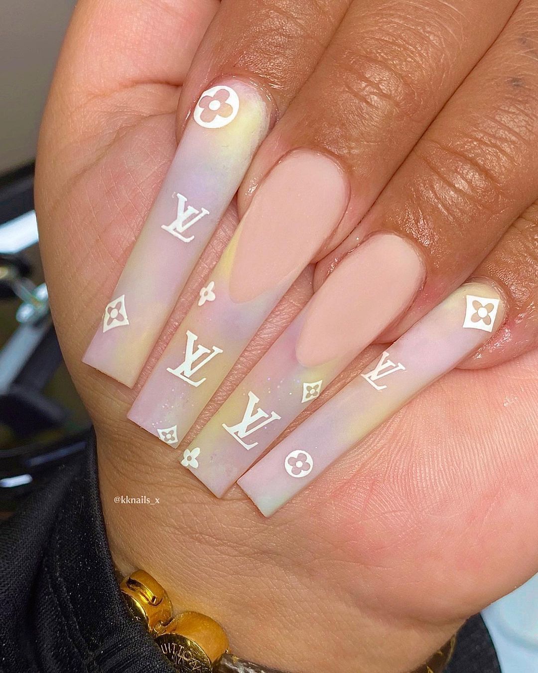 louis vuitton nails tumblr