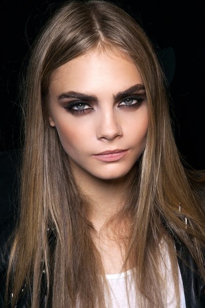 lordh-e:  wildbelles:  cara-made-me-do-it:  Cara Delevingne blog | Vacation Queue