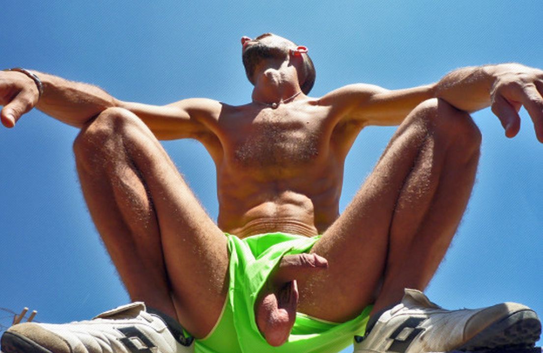 1of2dads:  Thousands of pics just for you and your dick Follow Daddy 1 if you want