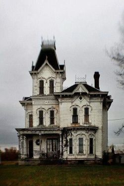 future-mortician:  Dream house 