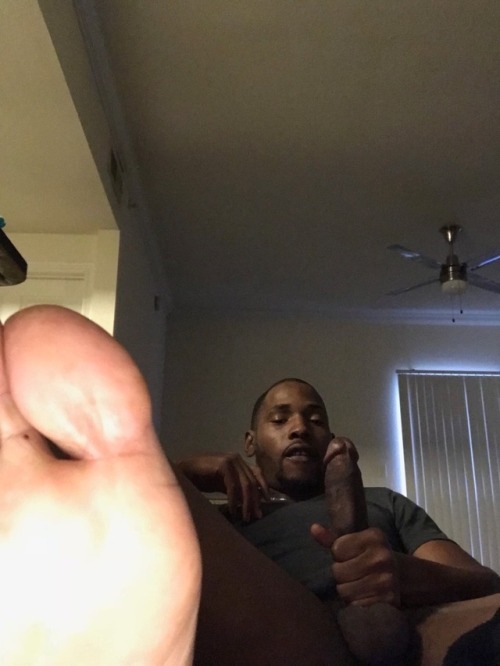stuffa-crackas-mouth-w-bbc: PLEASE FEED ME YOUR BBC Perfect.Your gorgeuos bare soles and toes are my