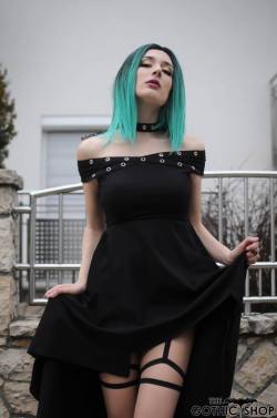 gothicandamazing:  Model: Electra NoxOutfit: The Gothic ShopWelcome to Gothic and Amazing |www.gothicandamazing.com  