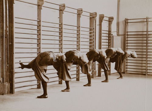 Introduction of swedish gymnastics for women, 1905-1910. Hamburg, Germany. Photography Heinrich Hama