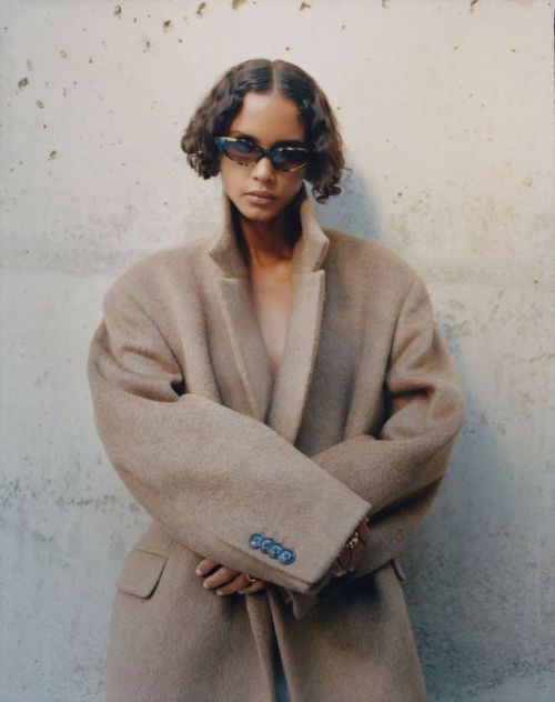 hiddenobscurity:  YSL Special: Malaika Holmén