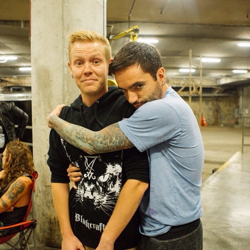 therealjeremymckinnon: Brotherly love with @joshuawoodard