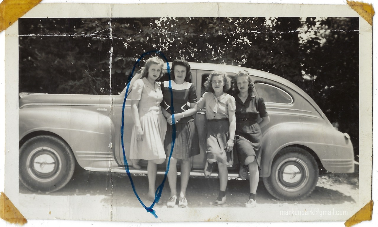 Somebody Forgot the Baby in the Car Original Vintage Photo Snapshot