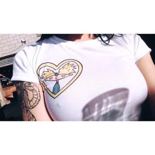 Apártate cabeza de balón #kabucloth ✨ #heyarnold #truelove #frio #boobs #quevidalamia #sadgirl (en B