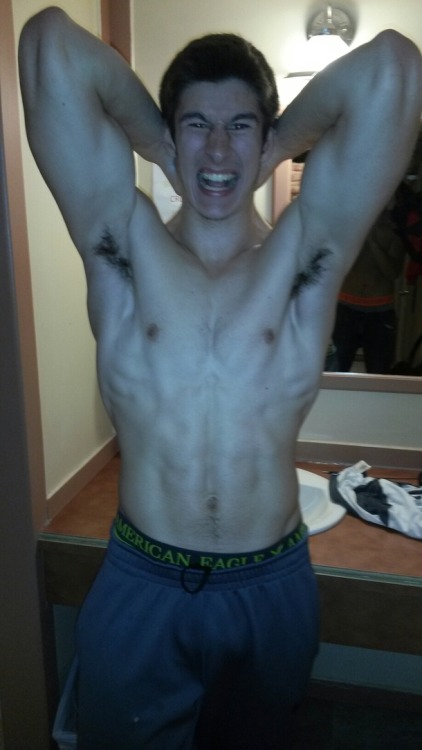 undie-fan-99:  Hot!!! 