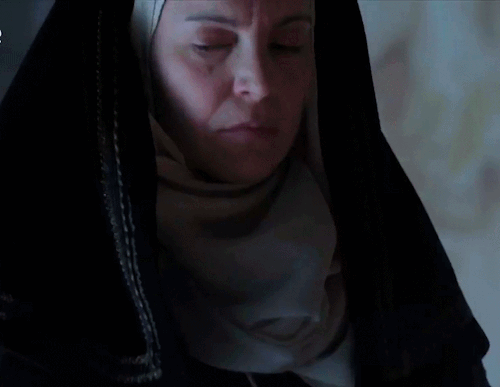 catalina-de-aragon: Laia Marull as Juana I of Castile in TV Series “Carlos, Rey Emperador&rdqu