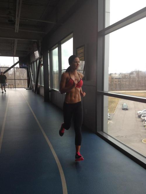 fitnesspictures:  http://fitnesspictures.tumblr.com