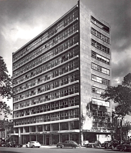 unavidamoderna: Edificio de oficinas en Morelos, 110 Morelos, México, DF 1948  (demolido