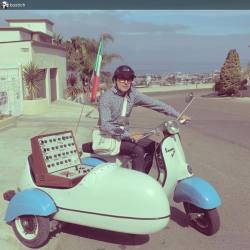 Qtzmusic:  By @Bostich “Le Toca Servicio Al Synthe #Emsvcs3 #Vcs3 #Vespa #Vespaclassic”