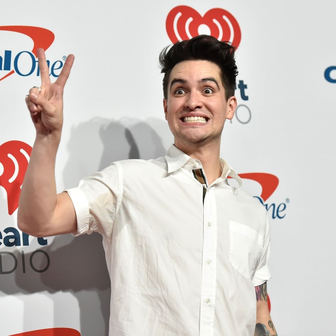 brendonuriesource:Brendon on the red carpet for the iHeartFestival