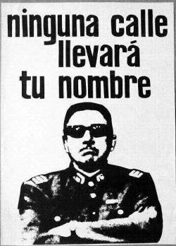 in-volucion:  vomitameunteamo:   La historia te recordará Como la mierda que fuiste y tu pueblo nunca te perdonará  NI AHORA NI NUNCA.HIJO DE PERRA    los muros serán del futuro!(8)  VIEJO RE-CULIAO 