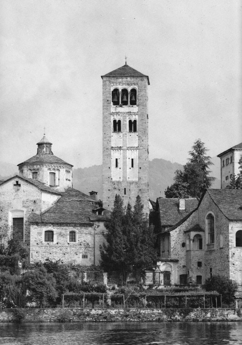 Basilica di San Giulio, Isola di San Giulio, Lago d'OrtaThe legend says that the church was founded 