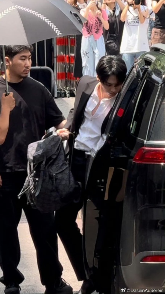 "shit, The Boys Need Me For The Album...i'll Text You Later, Jagiya❤️"