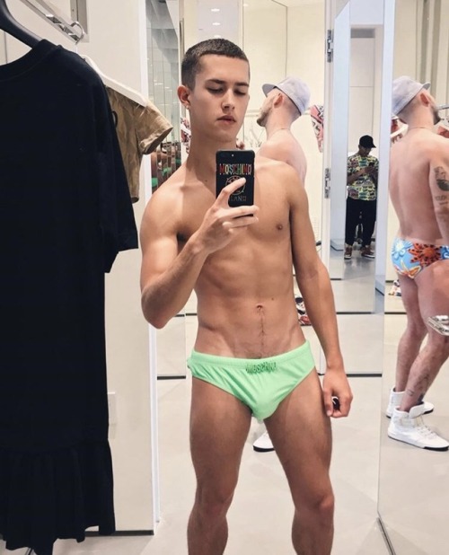 https://ukbriefs.tumblr.com/post/172098470976