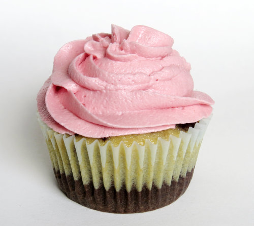 cf-pastries:Yummy Vegan Cupcakes now available on etsy!