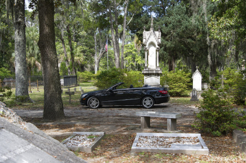 whereiskp:  May 11, 2014 Savannah, GA Starting the day early to avoid the 90+ F heat I drove to Bonaventure Cemetery, which I had mostly to myself (except for a few million mosquitoes…). In the afternoon I took an extensive stroll around Savannah’s