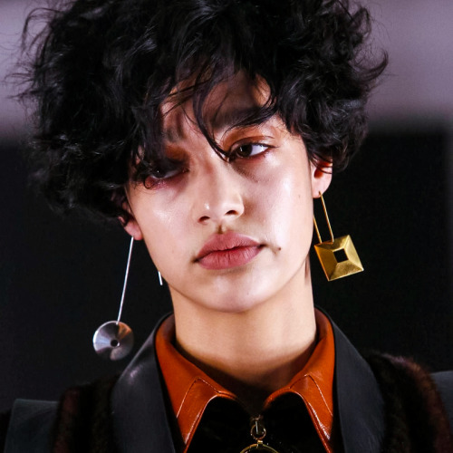 meyong:THOMAS TAIT F/W 2015 RTW  |  Model: Damaris Goddrie @DNA models