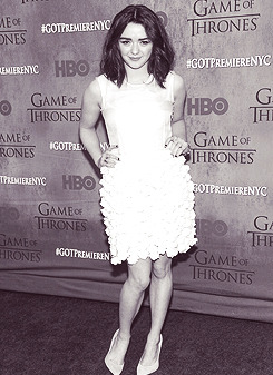 laadystoneheart:  Game of Thrones season four premiere in New York City 