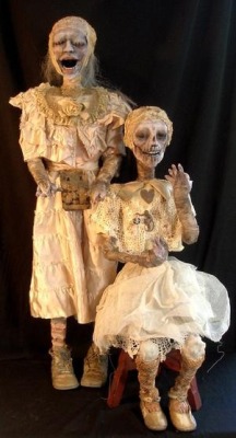 By D.l. Marian&Amp;Ndash;Victorian Mummy Series. Poor Sisters Aurora And Venus Were