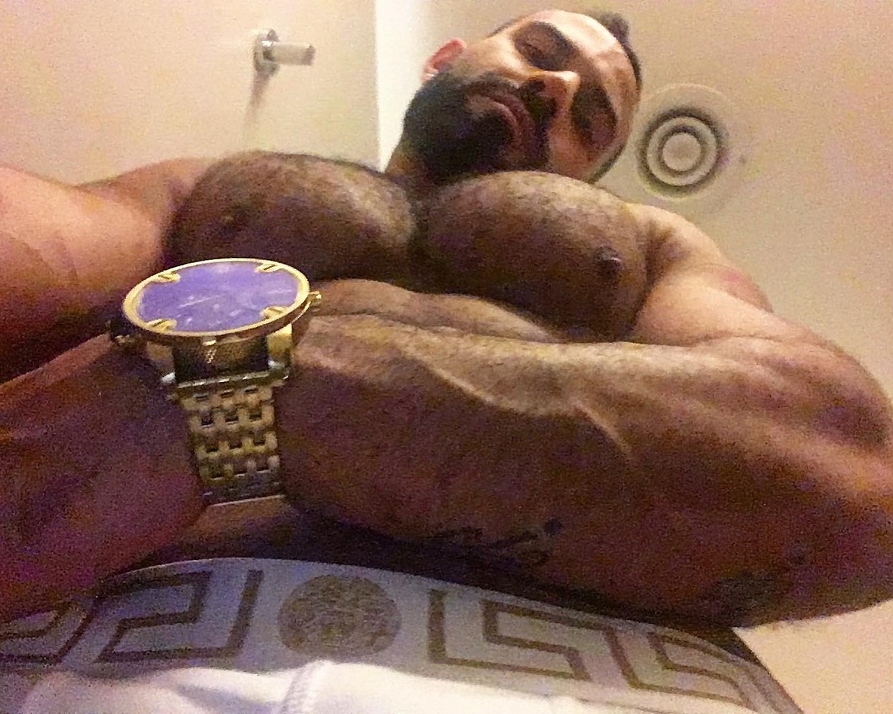 bigmalepecs:  Javo Roca (@rocajavo)