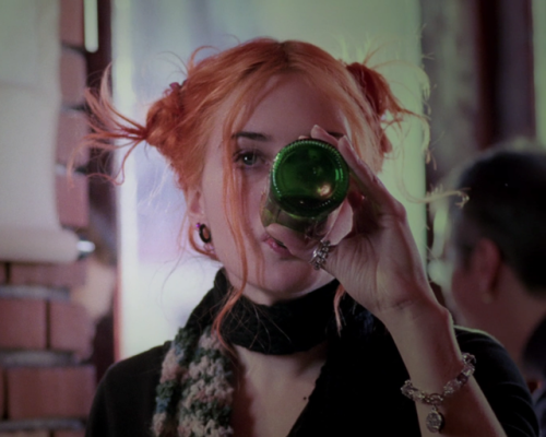 imyourcherrybomb:eternal sunshine of the spotless mind; 2004kate winslet as clementine