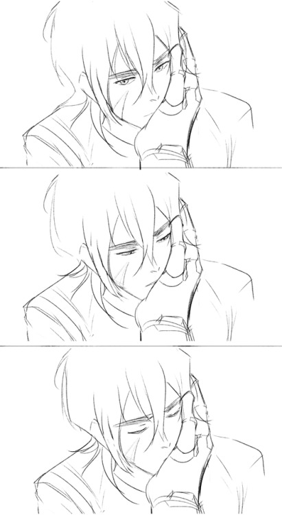tokkigori: Hand kiss.