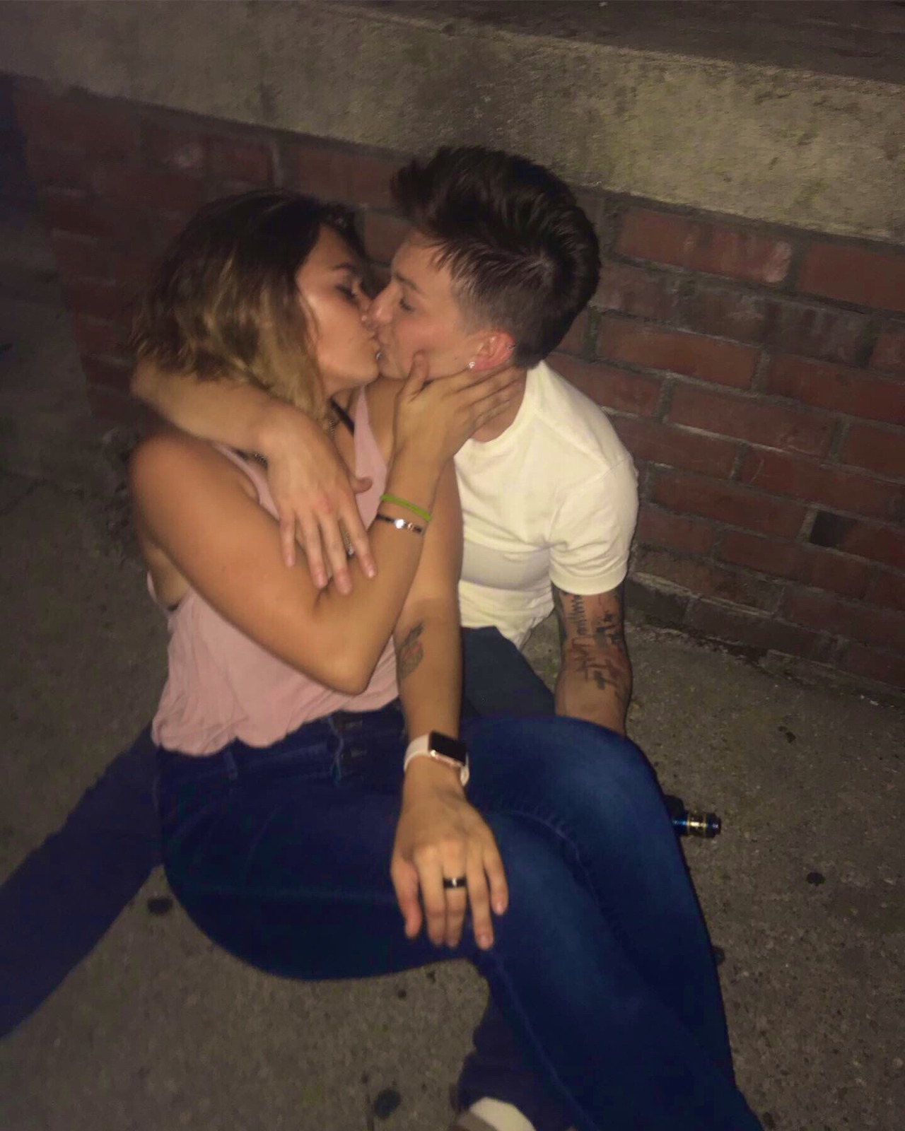 Cute Lesbian Couple Kissing Tumblr Cute Lesbian Couple Kissing Tumblr