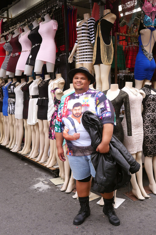 gaymanga:  Alden L. Jackson, the handsome man behind online vintage store The Cool and the Casual, modelling MASSIVE in the LA Fashion District! Alden wears Jiraiya’s (児雷也) “Shinjuku“ and ”Best Couple“ tees from the MASSIVE