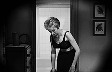 classichorrorblog:    PsychoDirected by Alfred Hitchcock (1960)  