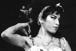 amywinehousequeen:  amy winehouse